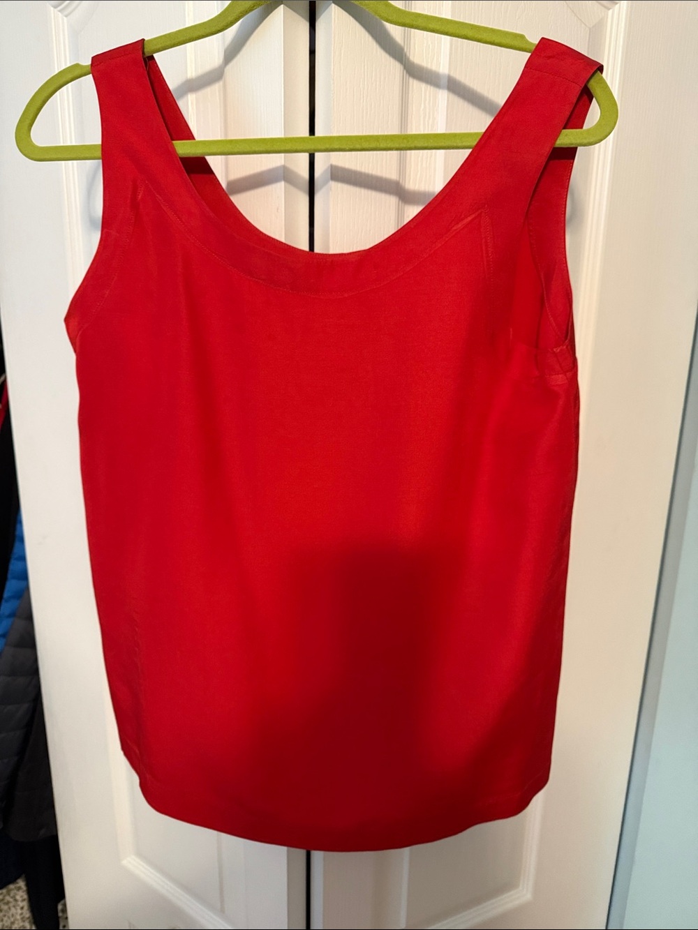 Ellen Tracy Red Scoop Neck Sleeveless Tank